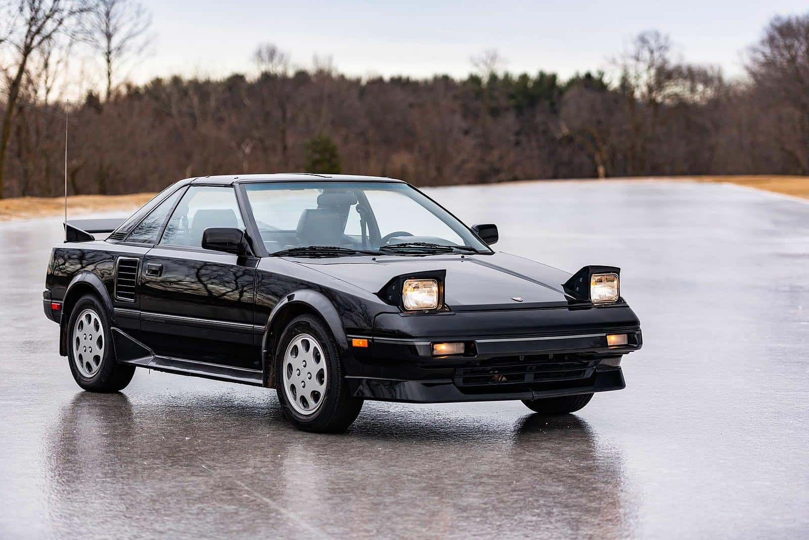 TOYOTA’S TERRIFIC TARGA: THE MR2