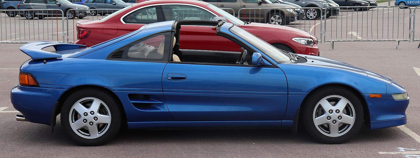 TOYOTA’S TERRIFIC TARGA: THE MR2